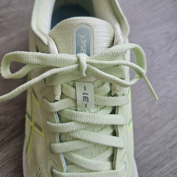 Asics Gel Kayano 31 Light Green Running Shoes - Picture 4 of 6